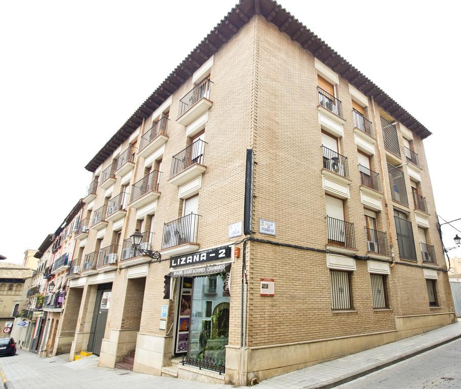 Hostal Lizana 2 Huesca Exterior foto