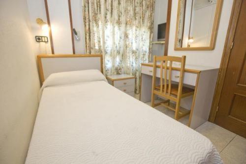 Hostal Lizana 2 Huesca Quarto foto